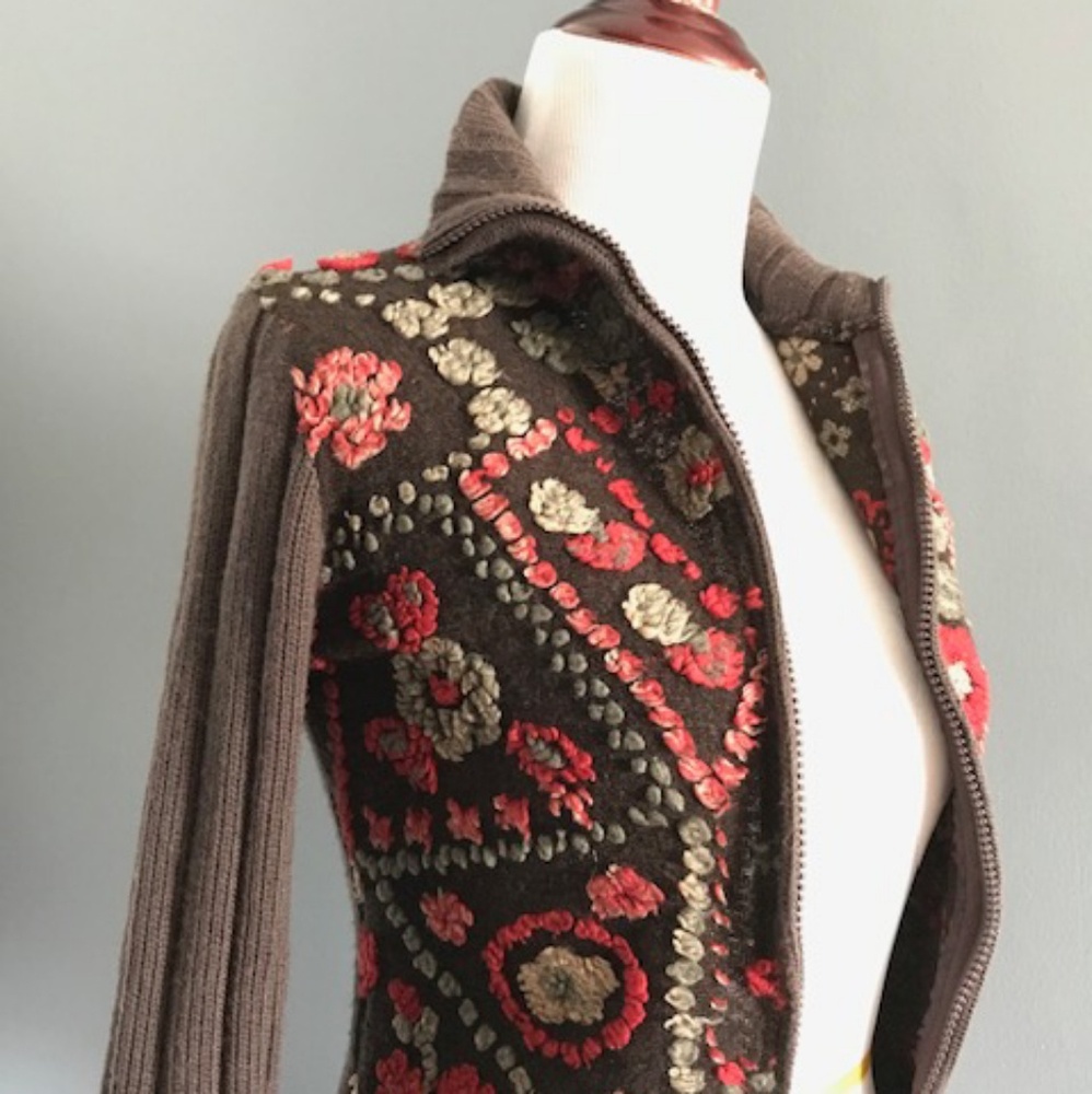 Very lovely embroidered sweater cardigan